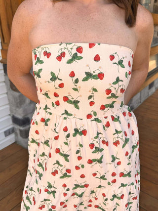 Strawberry Maxi Dress - Dear GigiXS