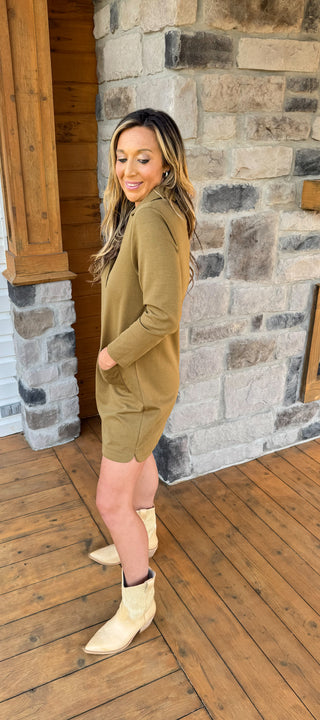 classic ponte shift dress in black