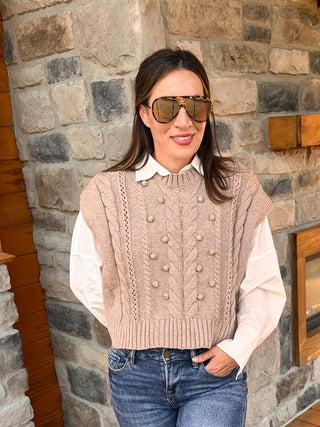 Oat sweater vest with cable detail and open sides