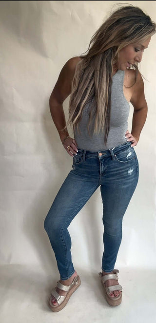 Risen Straight Leg Jeans - Dear Gigi0